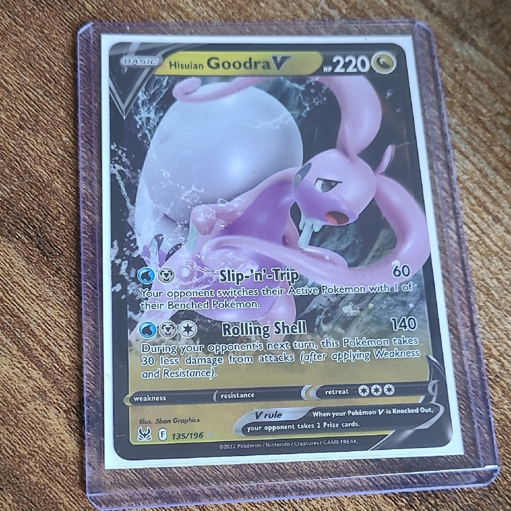 Pokemon Hisui Goodra V Card - 135/196
